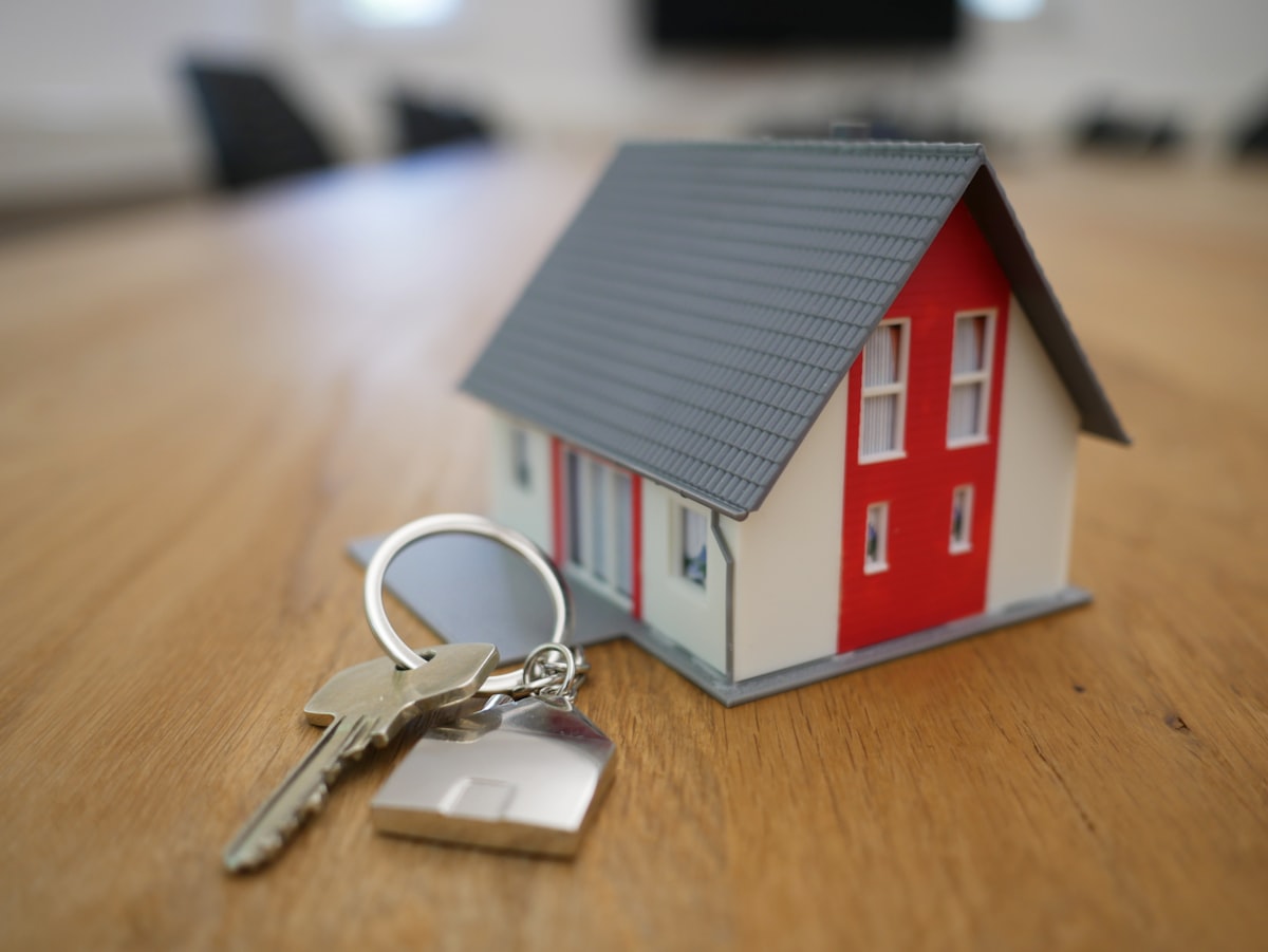 how to save money on rent